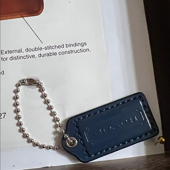 Shadow Box Art with 4 hangtags, an original creed, 1941 hardware and pull strap - Picture 8 of 9